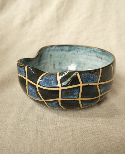 Wavy Grid Ramen Bowl - Shades of Blue
