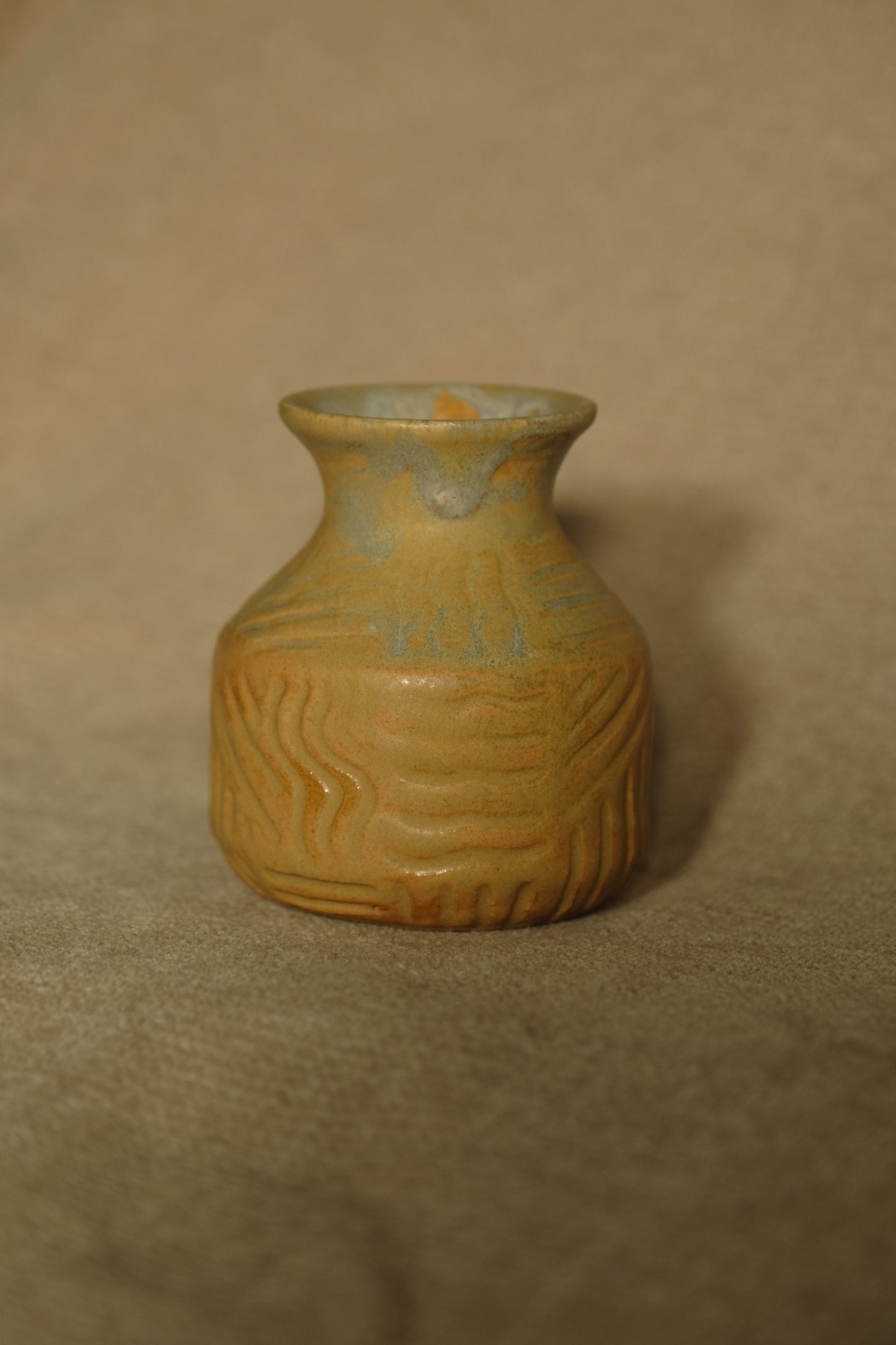 Handcarved Matte Bud Vase – Sandstone & Arctic Blue