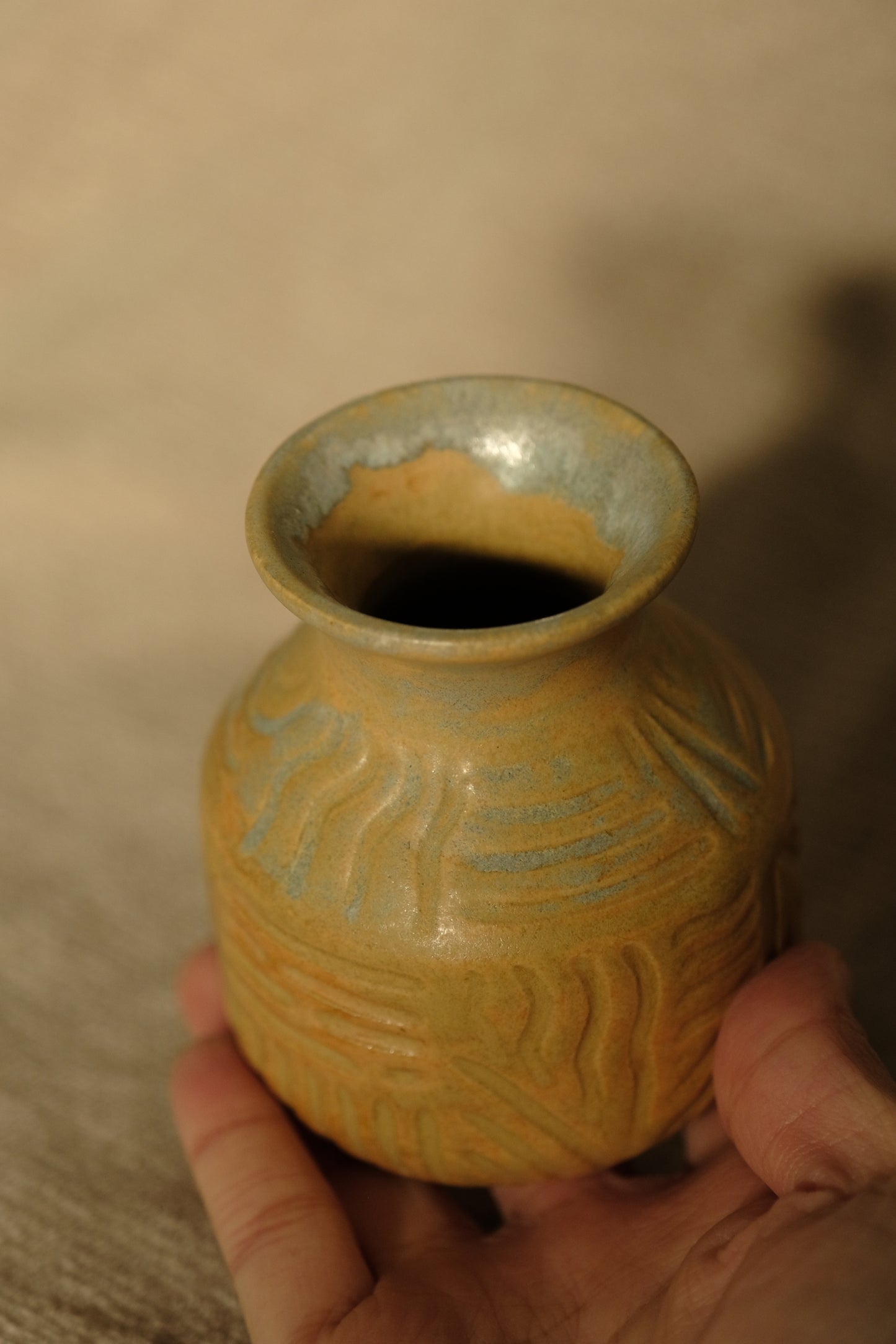 Handcarved Matte Bud Vase – Sandstone & Arctic Blue