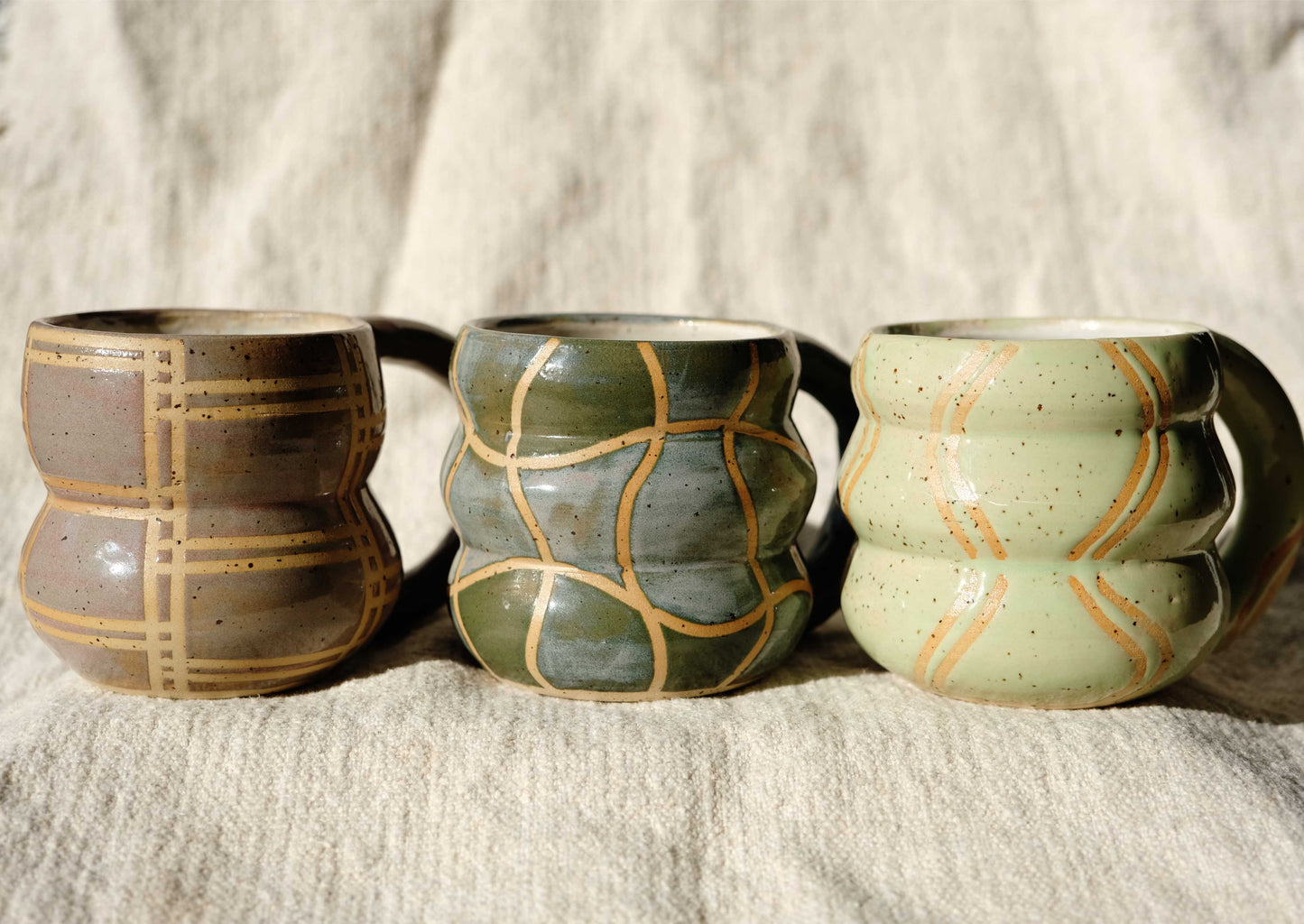 Wavy Grid Bubble Mug - Cloudy Blue & Green