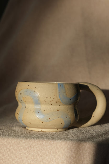 Small Swirly Bubble Mug – Light Blue & Natural