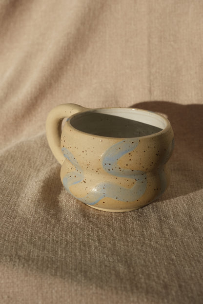 Small Swirly Bubble Mug – Light Blue & Natural