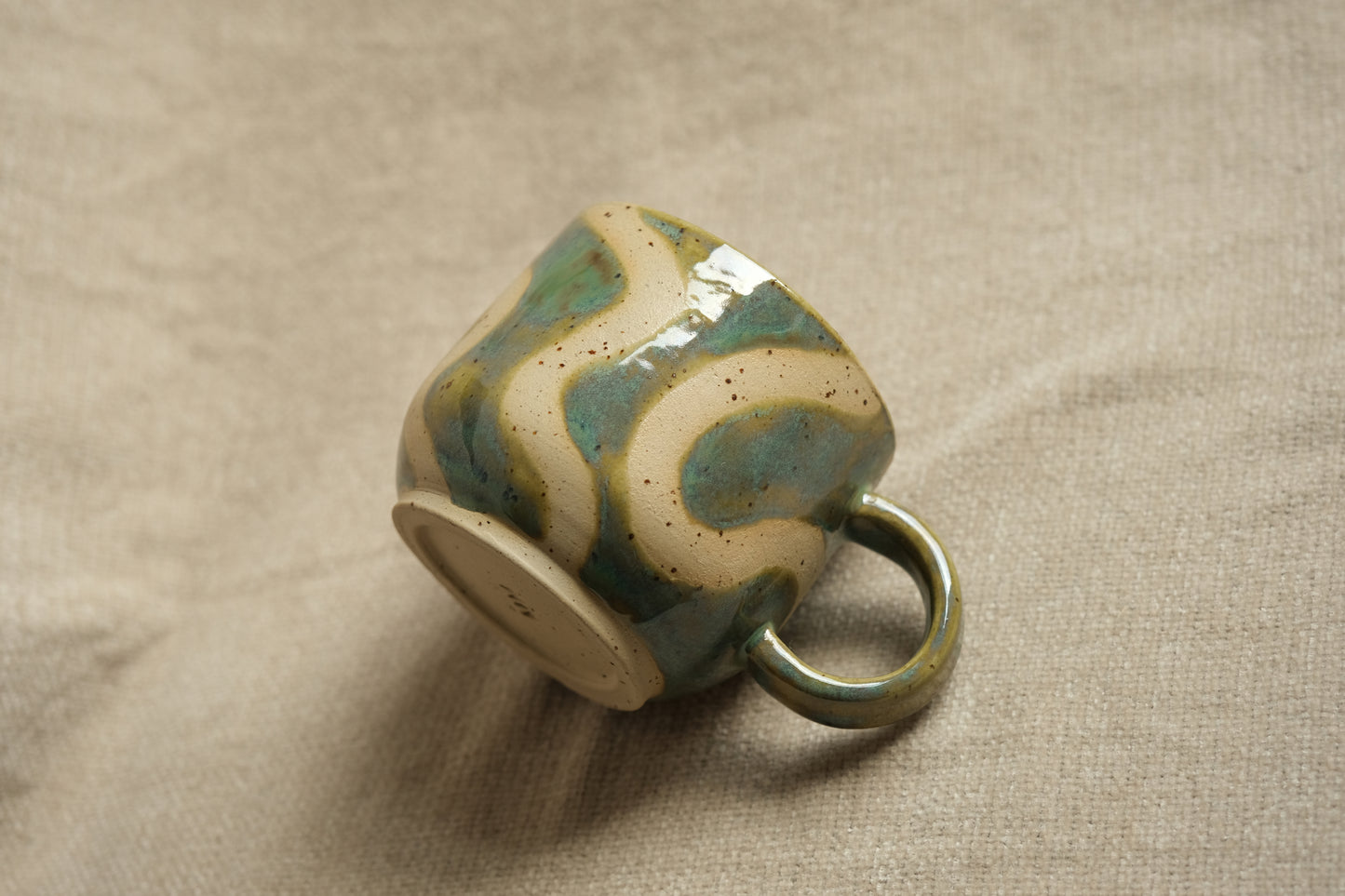 Handmade Swirly Mug – Iridescent Green