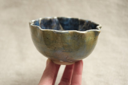 Snack Bowl – Petal Edge & Wavy Indigo Grid