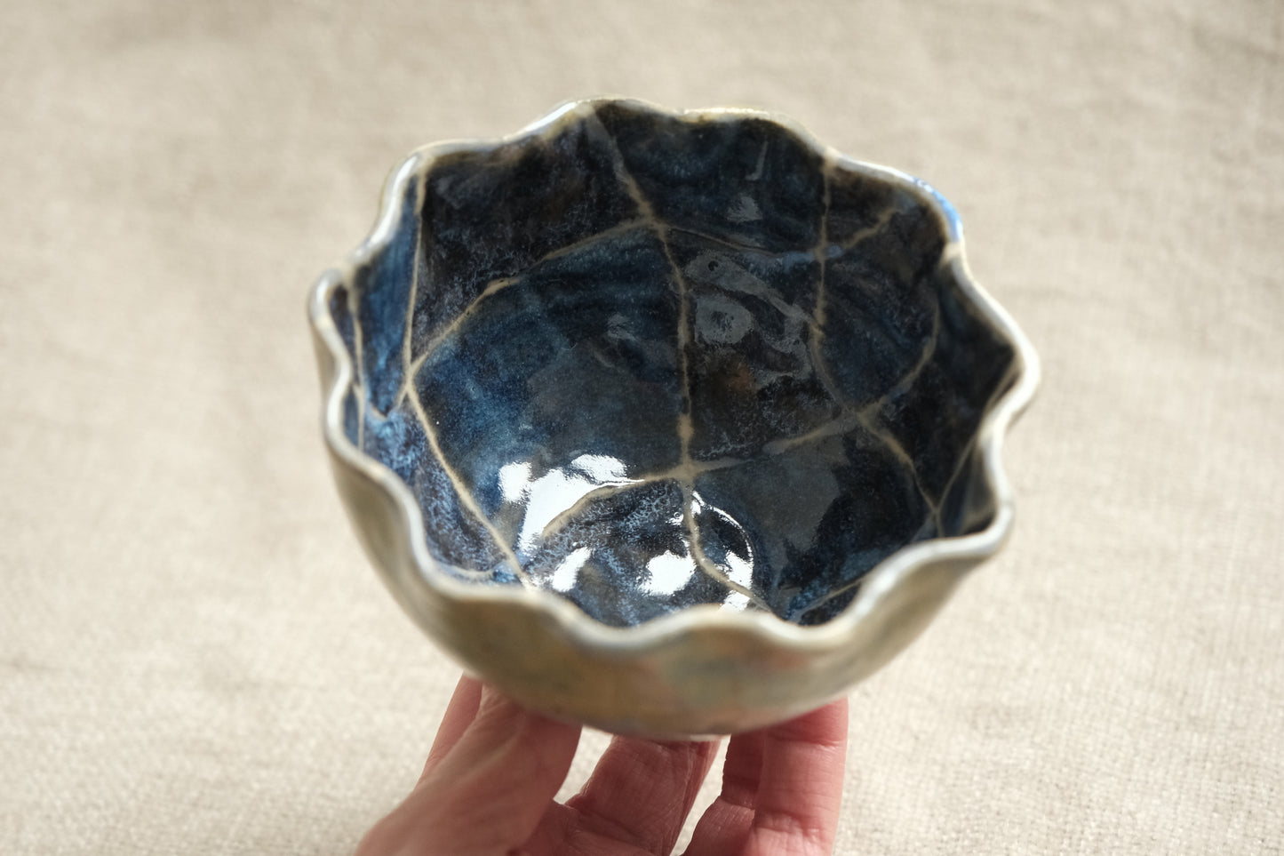 Snack Bowl – Petal Edge & Wavy Indigo Grid