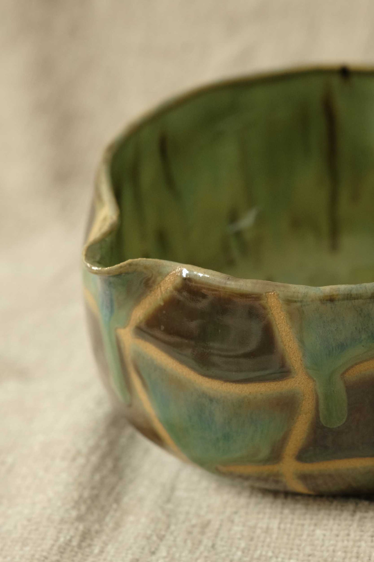 Wavy Grid Matcha Bowl - Iris