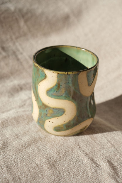 Dimple Swirl Cup - Iridescent Green
