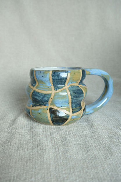 Wavy Grid Bubble Mug - Blue & Green